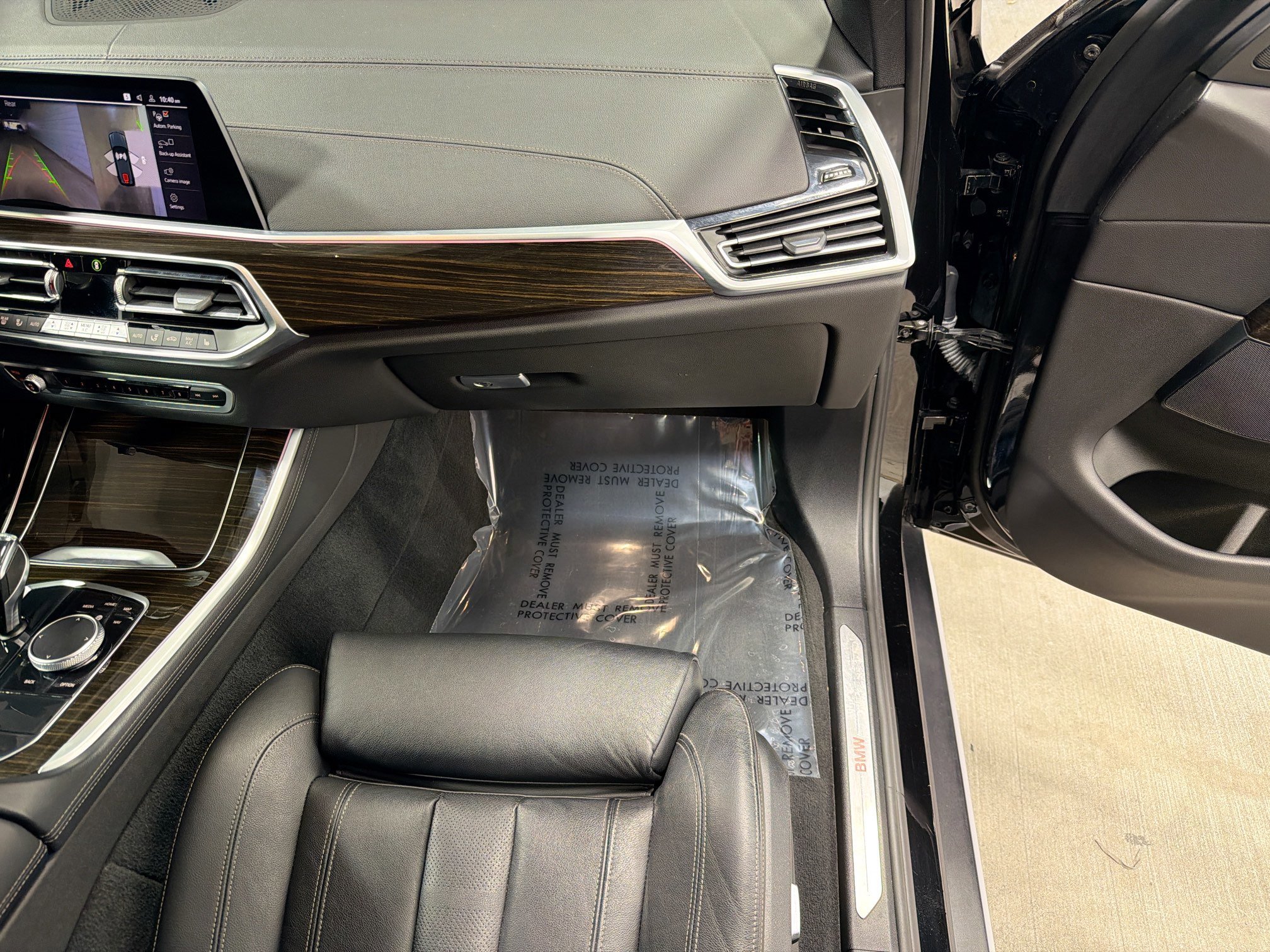 Used 2020 Jet Black BMW sDrive40i image 18