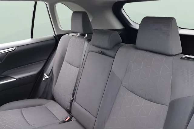 Used 2022 White Toyota XLE image 13