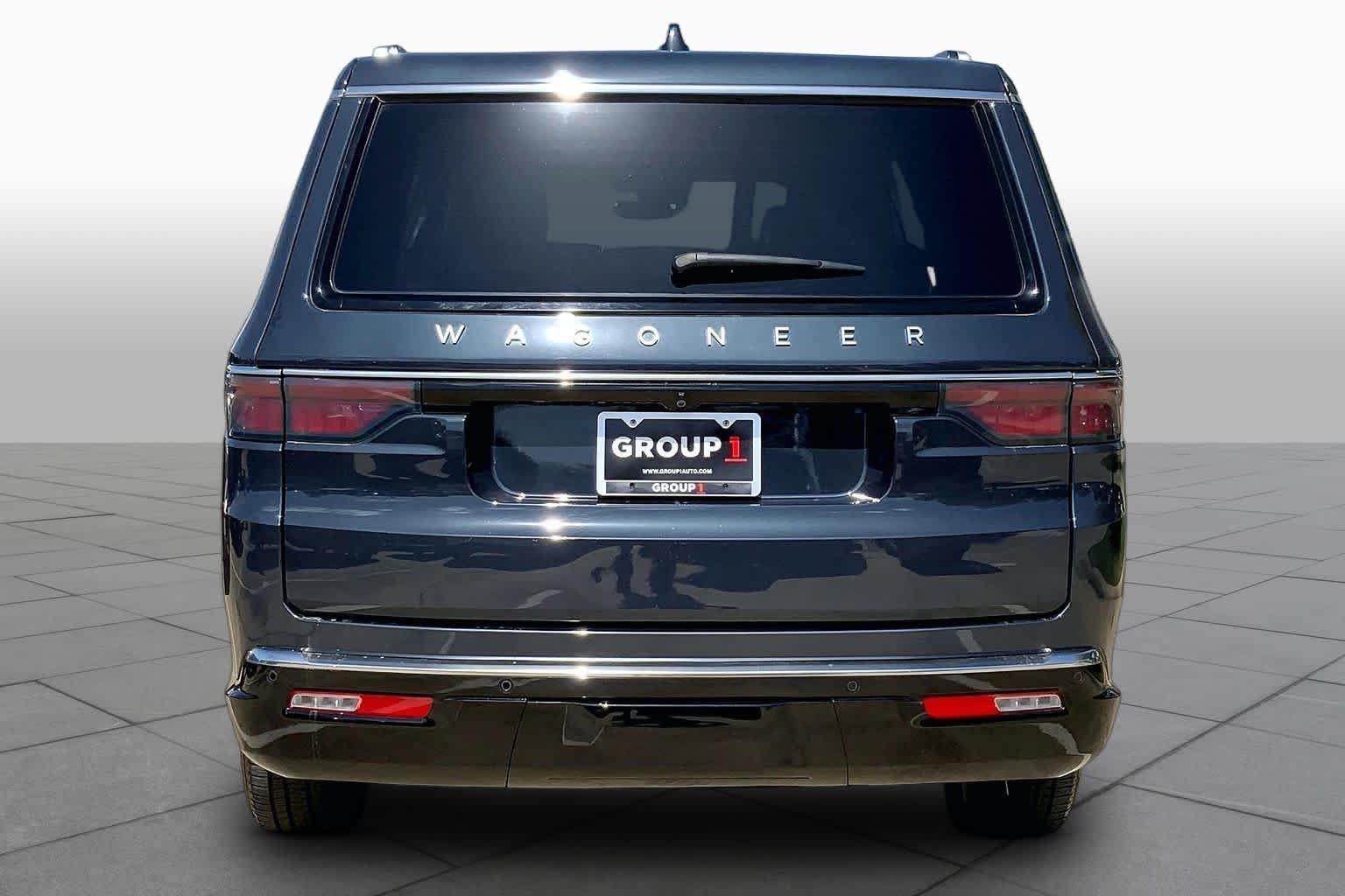 Pre-Owned 2024 Jeep Wagoneer L