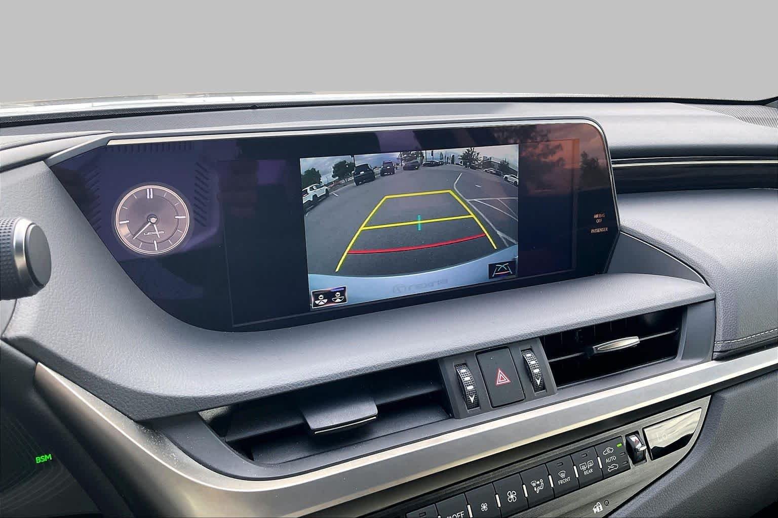Used 2019 Silver Lining Metallic Lexus  image 25