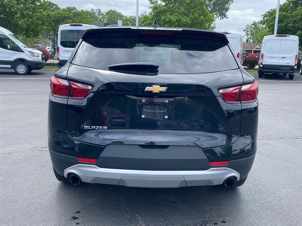 Used 2019 Black Chevrolet LT image 9