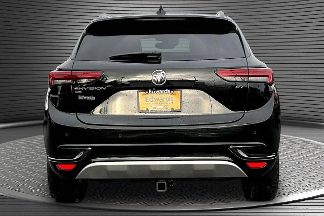 Used 2023 Black Buick Essence image 5