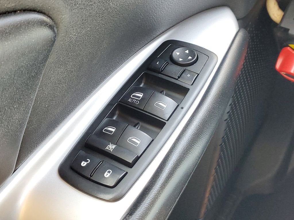 Used 2014 Blue Pearl Dodge SXT image 16