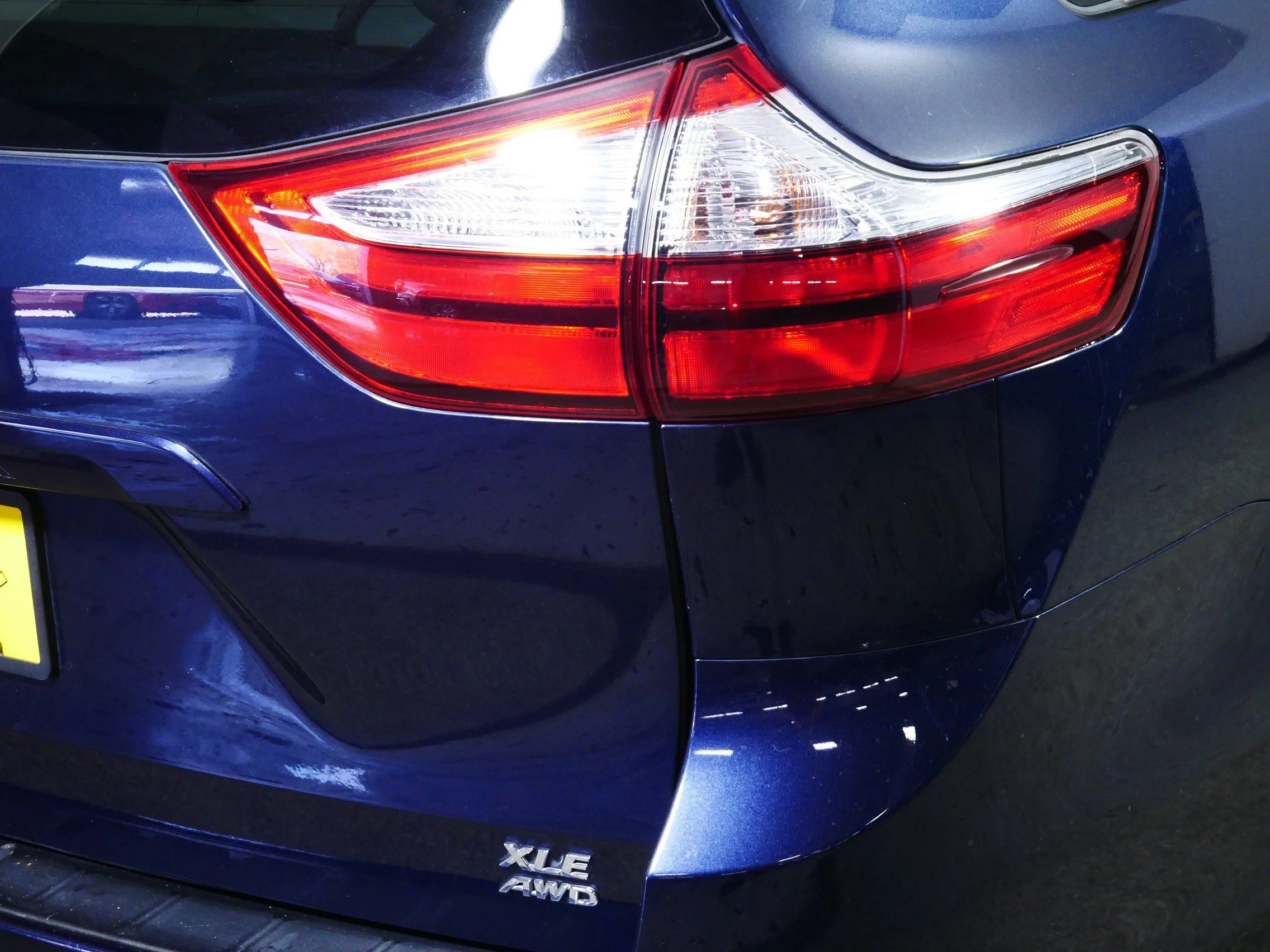 Used 2018 Parisian Night Pearl Toyota XLE image 17
