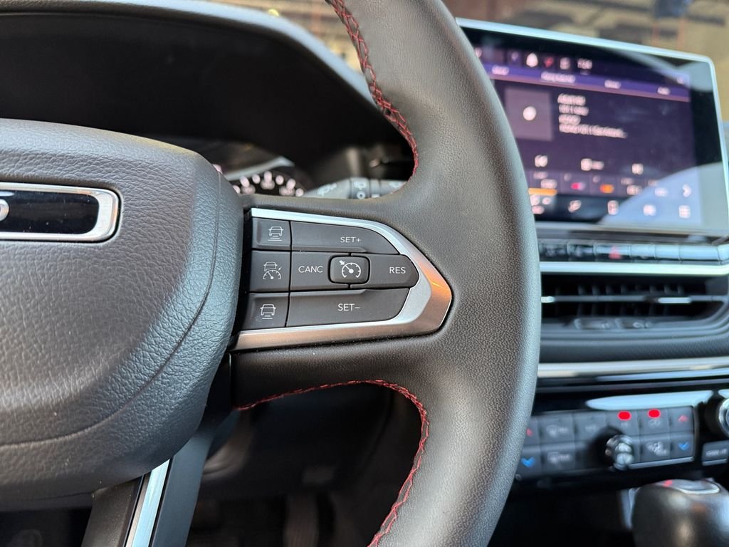 Used 2025 Silver Jeep Trailhawk image 25