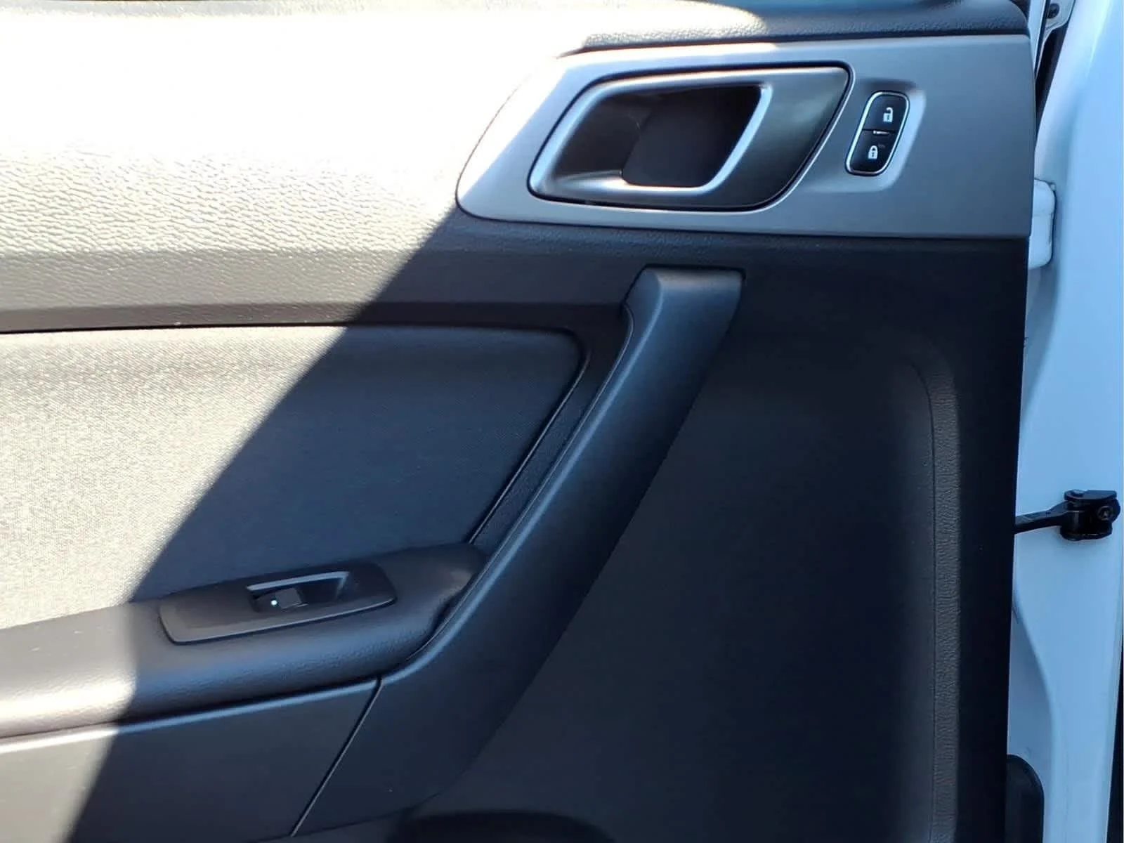 Used 2023 Oxford White Ford XLT image 29