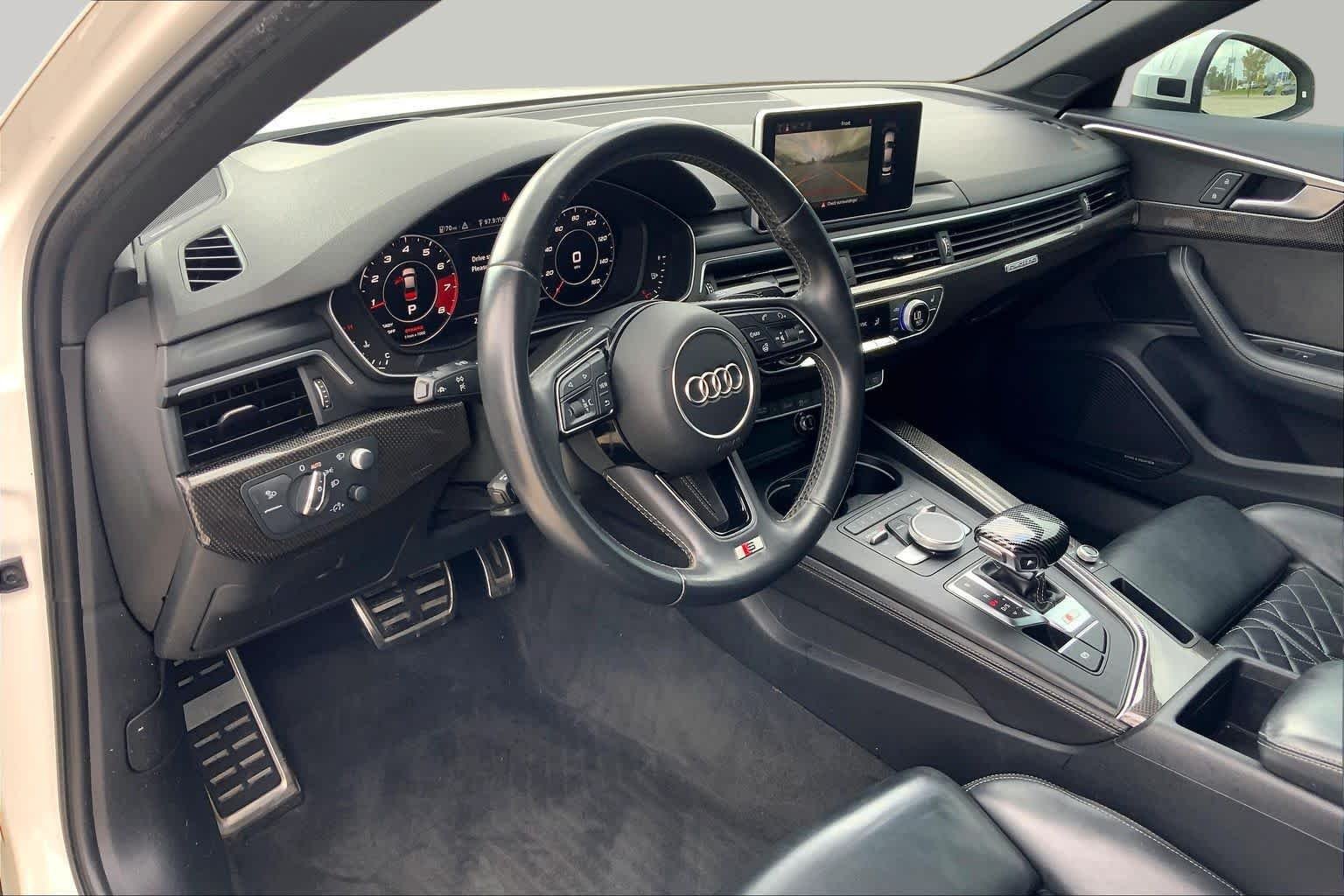 Used 2018 Ibis White Audi Prestige image 17