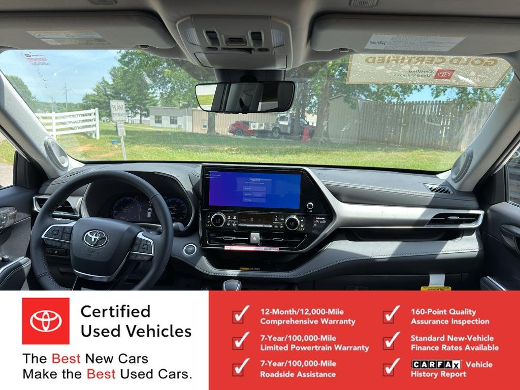 Certified Used 2026 Wind Chill Pearl Toyota Limited image 19