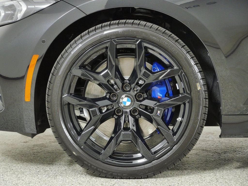 New 2026 Black Sapphire Metallic BMW 330i xDrive image 16