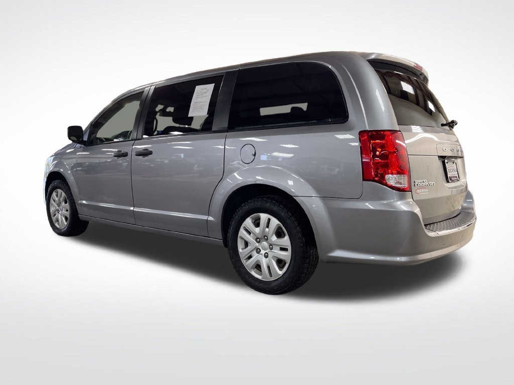 Used 2019 Silver Dodge SE image 3