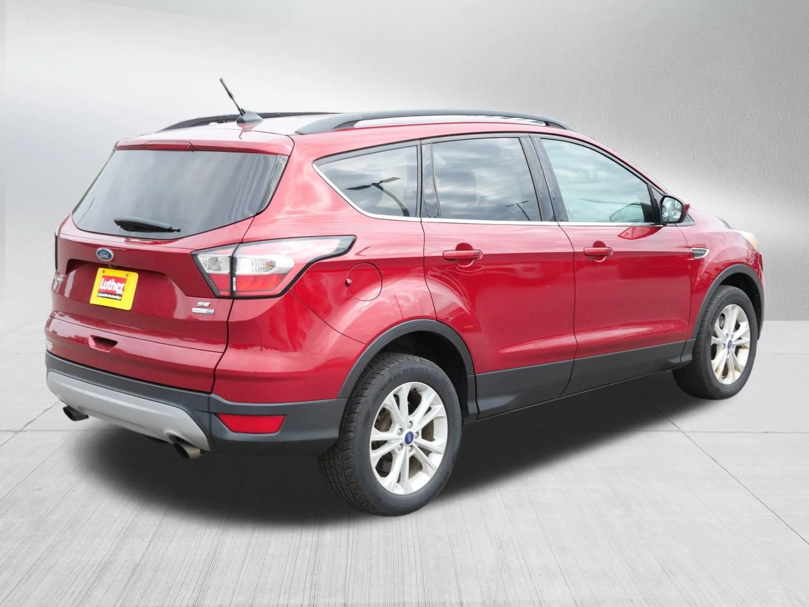 Used 2018 Ruby Red Metallic Tinted Clearcoat Ford SE image 7