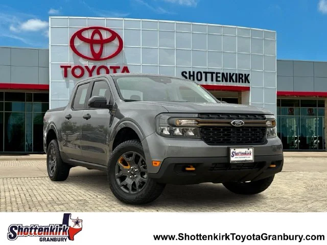 Used 2024 Gray Ford XLT image 1