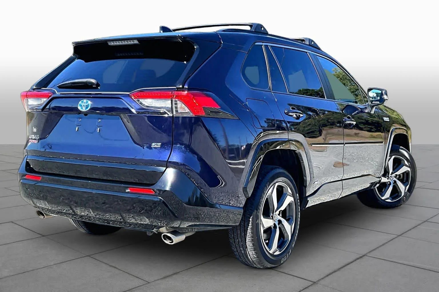 Used 2022 Blueprint Toyota SE image 13