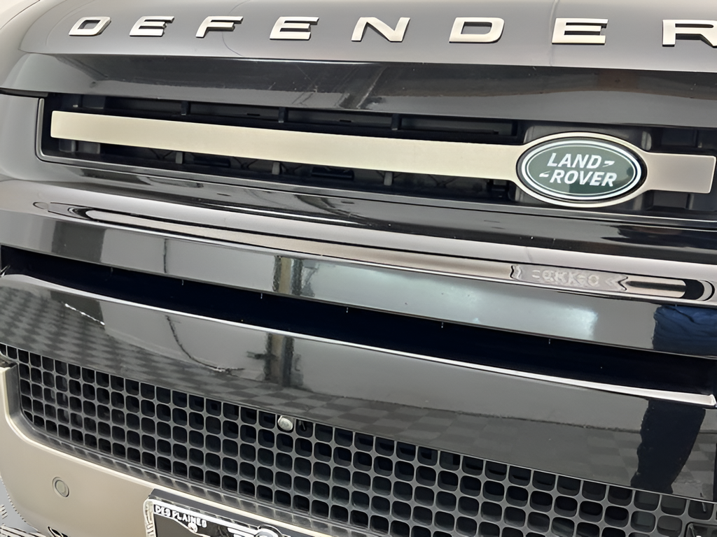Used 2021  Land Rover X image 48