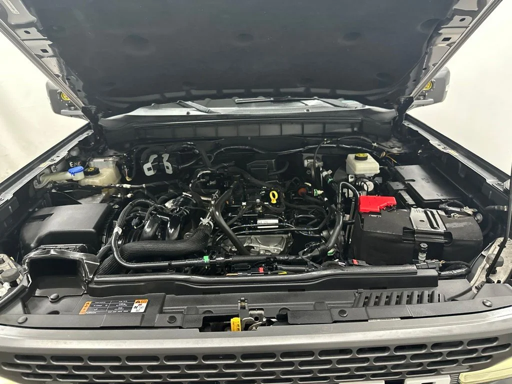 Used 2022 Gray Ford Badlands image 14