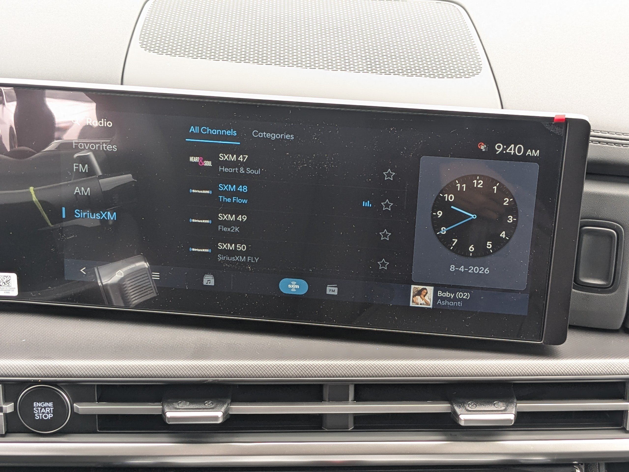 New 2027 Shimmering Silver Hyundai SE FWD image 20