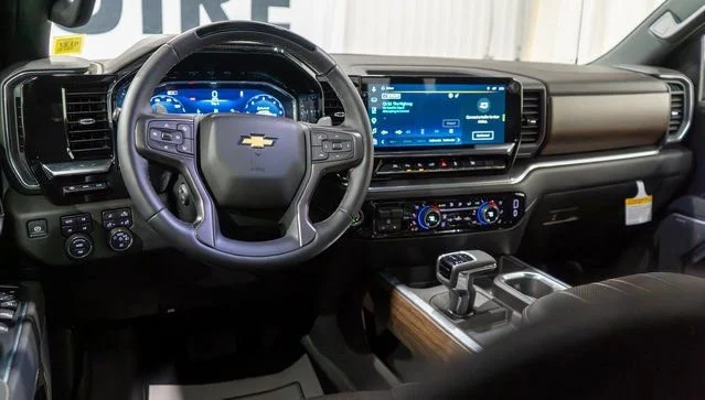 2026 Chevrolet Silverado 1500 High Country - Photo 13