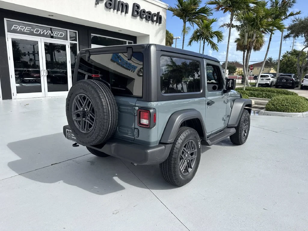 Used 2026 Gray Jeep Sport S image 3
