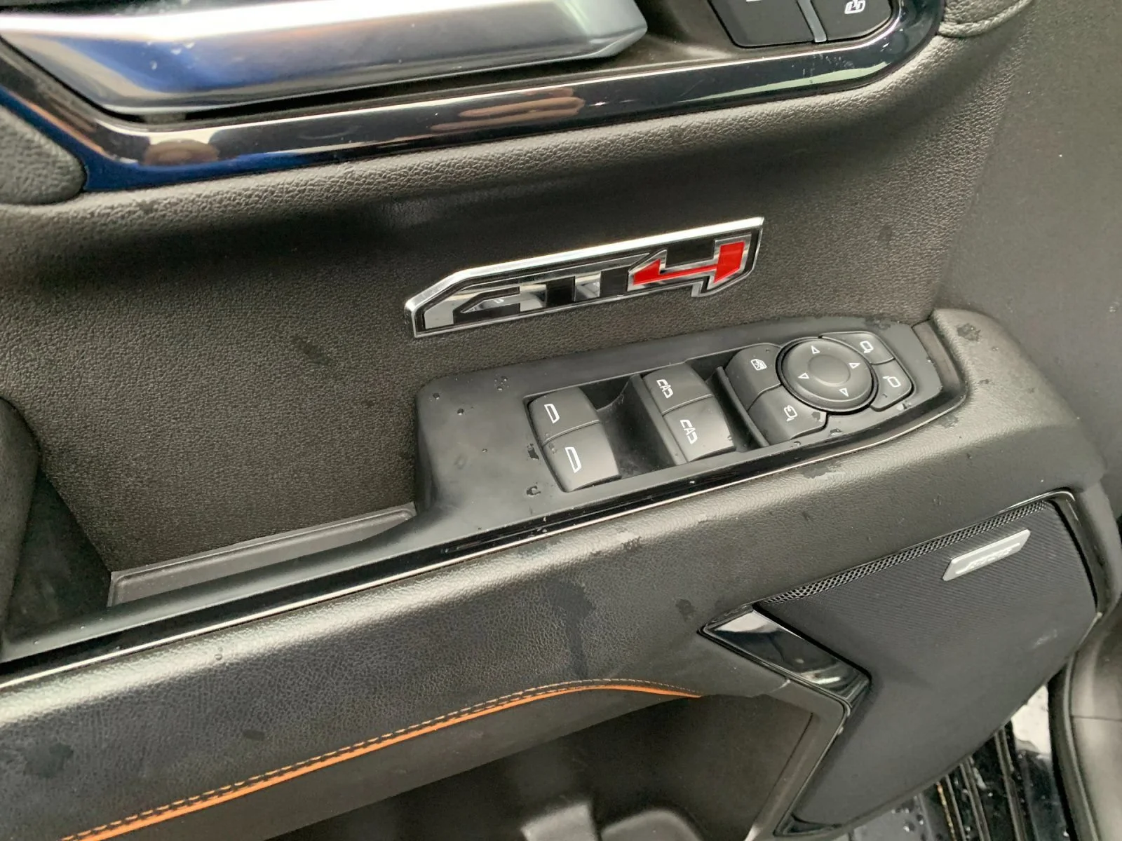 Used 2024 Onyx Black GMC AT4 image 12