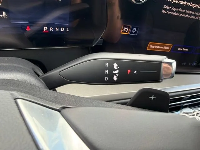 New 2027 Summit White Chevrolet LT image 35
