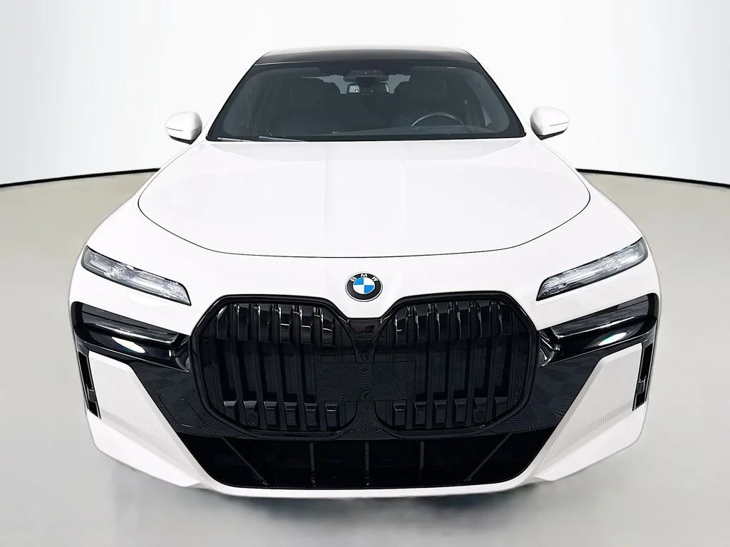 Used 2024 Carbon Black Metallic BMW 760i xDrive image 6
