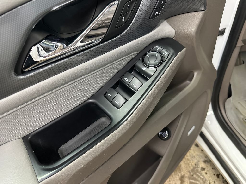 Used 2019 White Chevrolet Premier image 16