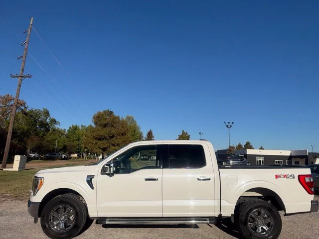 Used 2022 White Ford Lariat image 7