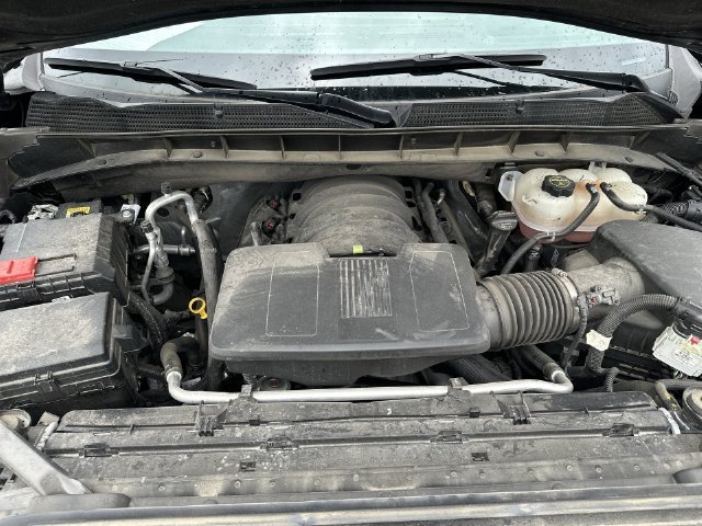 Used 2025 Black GMC SLT image 25