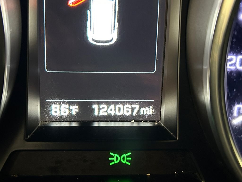 Used 2019 White Hyundai SE image 10