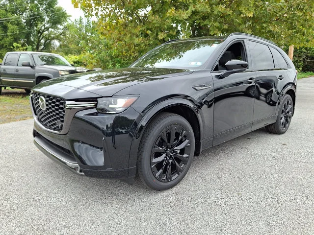 New 2026 Black Mazda 3.3 Turbo S Premium image 2