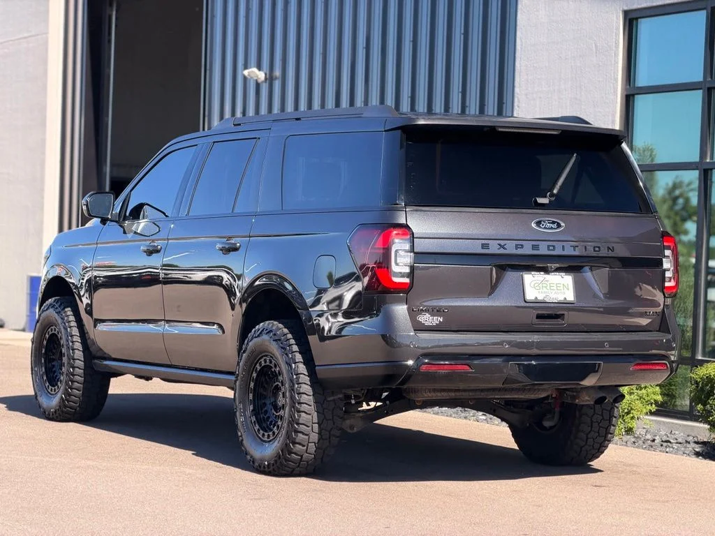 Used 2023 Gray Ford Limited image 3