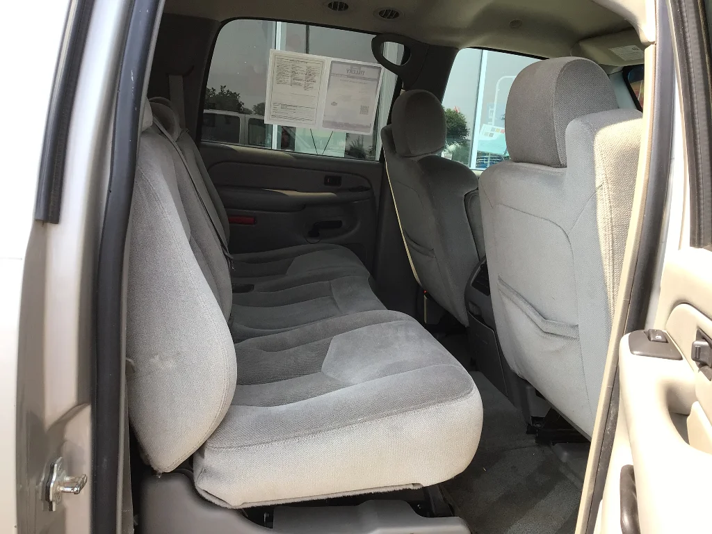 Used 2005 Silver Birch Metallic GMC SLE image 8