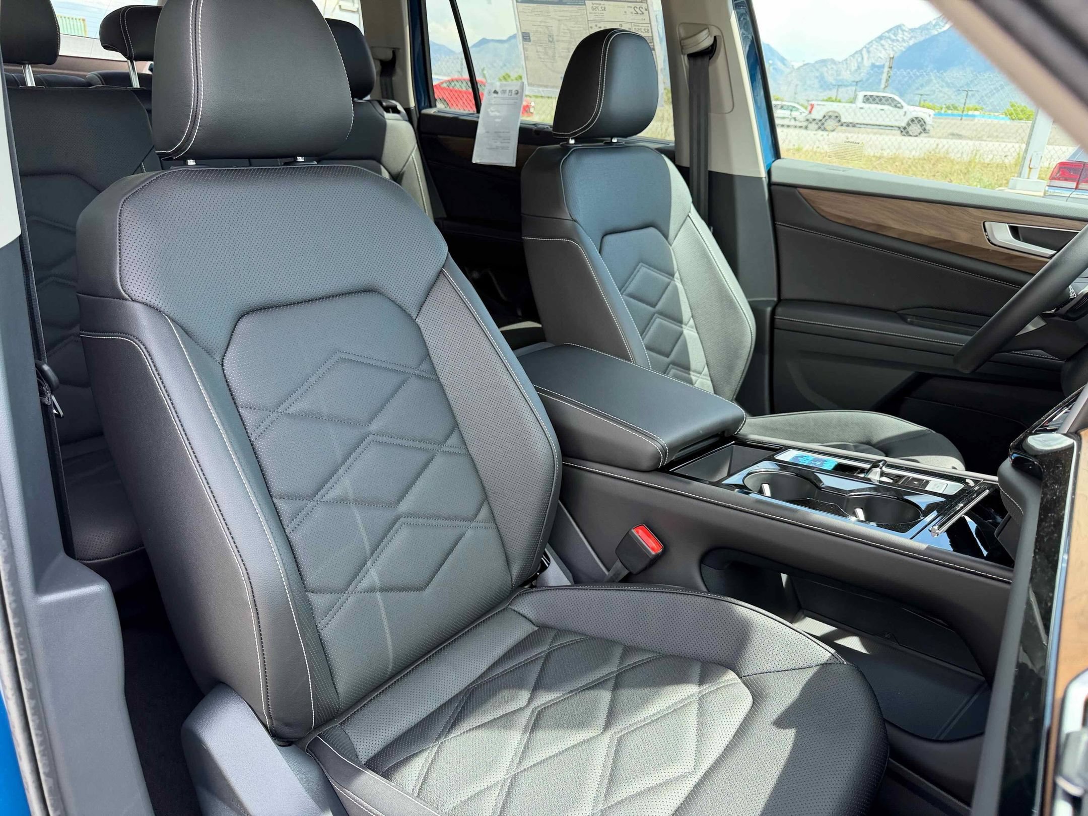 New 2026 Blue Volkswagen 2.0T SE w/Technology image 33