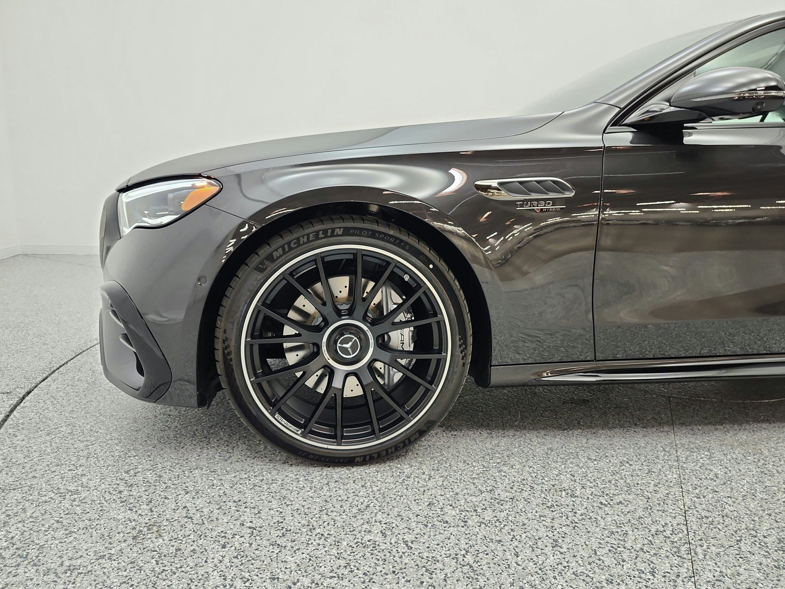 New 2026 Graphite Grey Metallic Mercedes-Benz AMG® E 53 E 4MATIC+ Sedan image 30