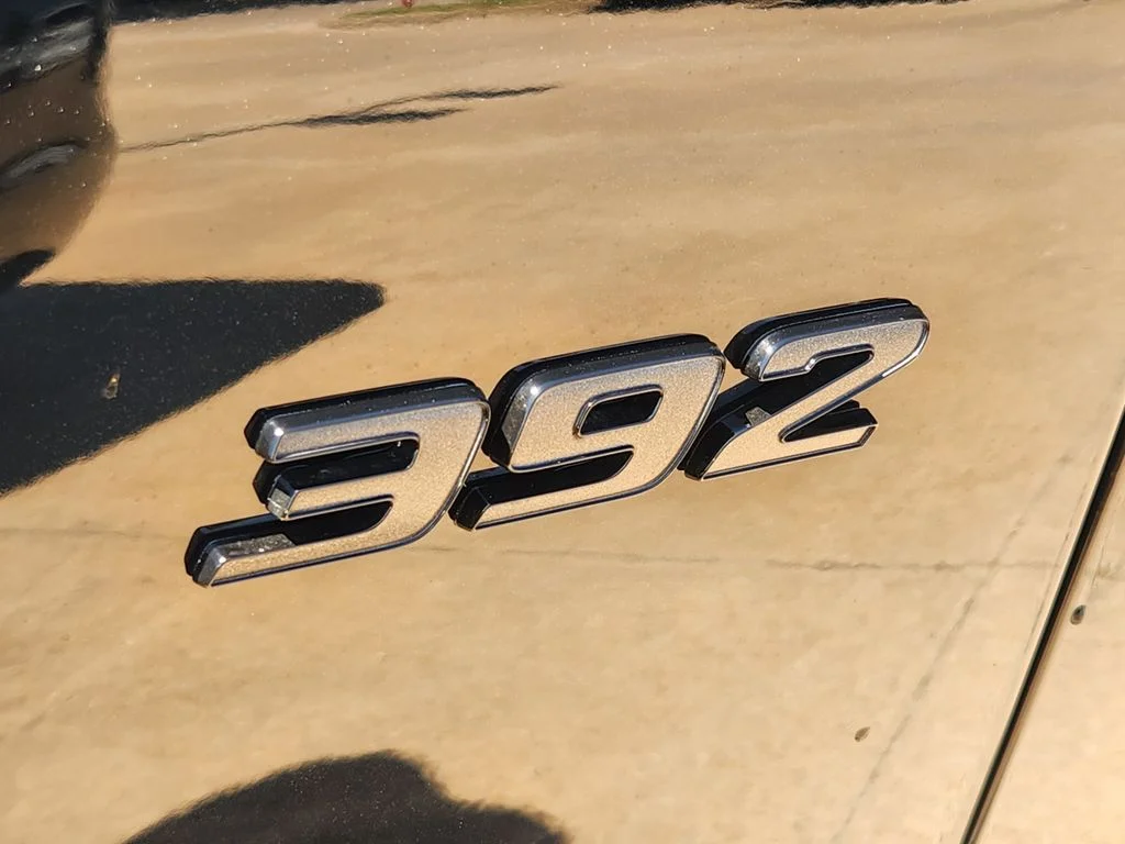 New 2026 Diamond Black Clear-Coat Exterior Paint Dodge  image 8