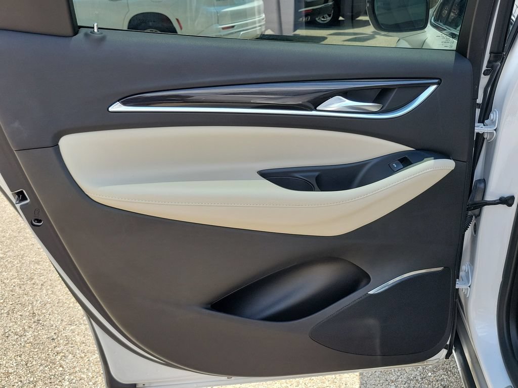 2024 Buick Enclave Essence - Photo 16