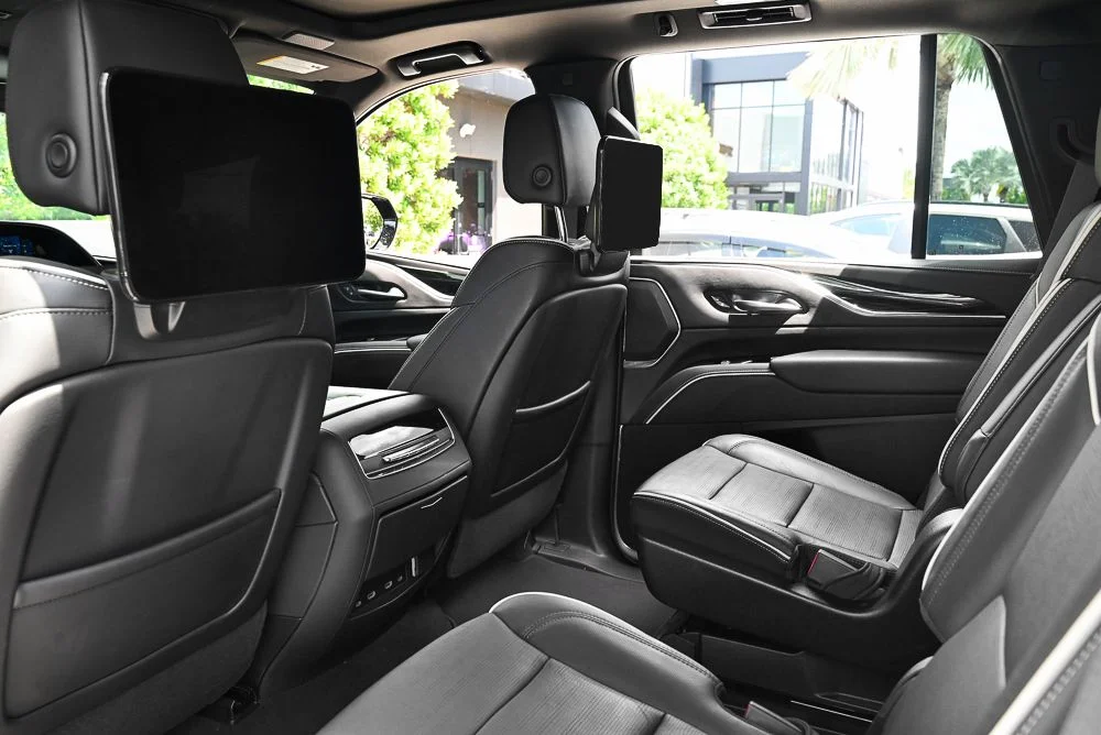 Used 2023 Black Cadillac Sport image 8