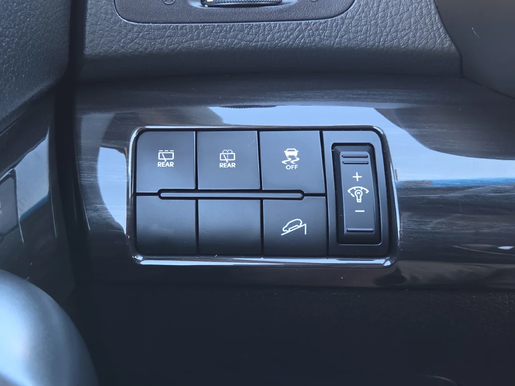 Used 2012 Gray Kia LX image 21
