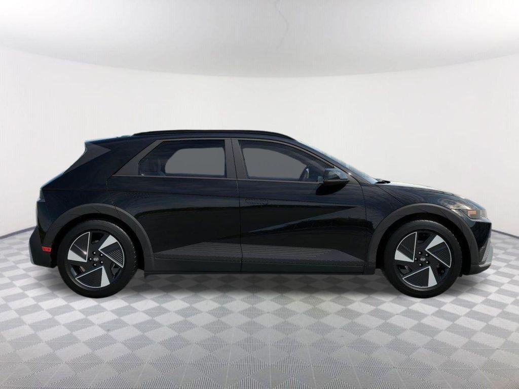 New 2027 Black Hyundai SEL image 7