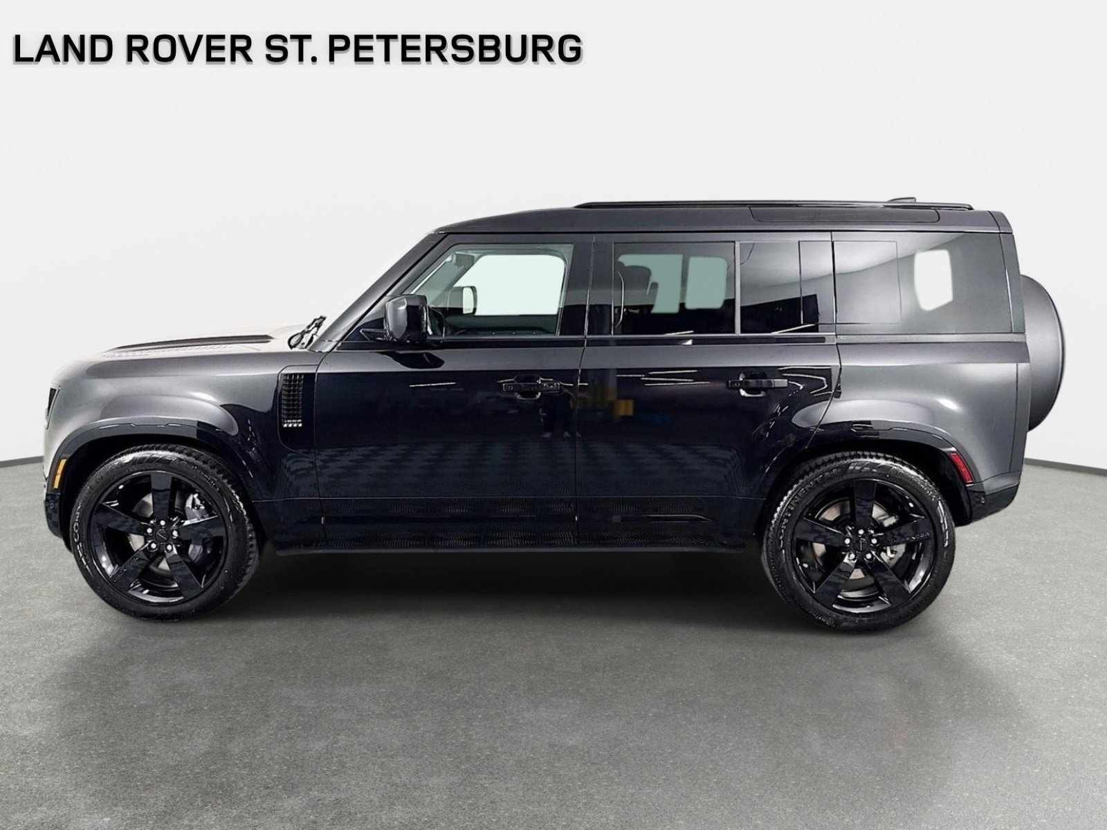 Used 2026 Santorini Black Land Rover X-Dynamic SE image 8