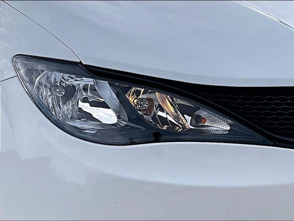 Used 2023 White Chrysler LX image 34