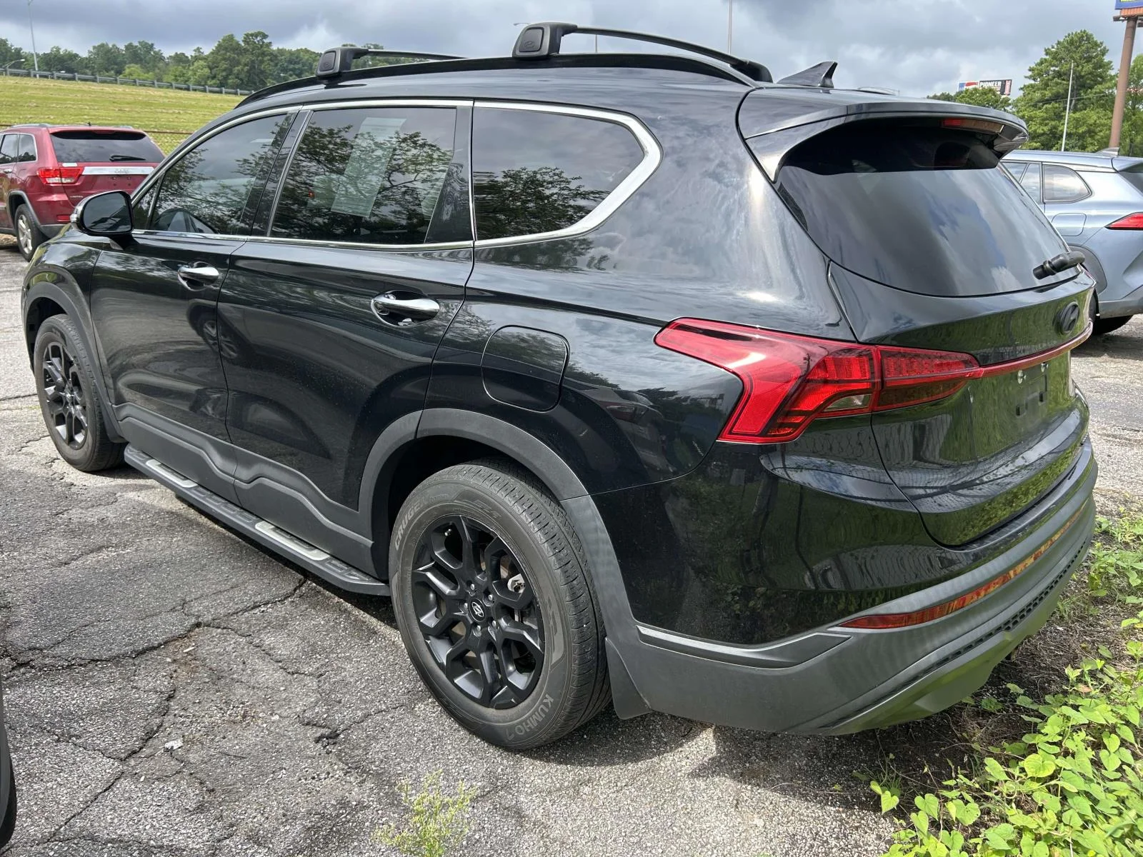 Used 2022 Black Hyundai XRT image 3