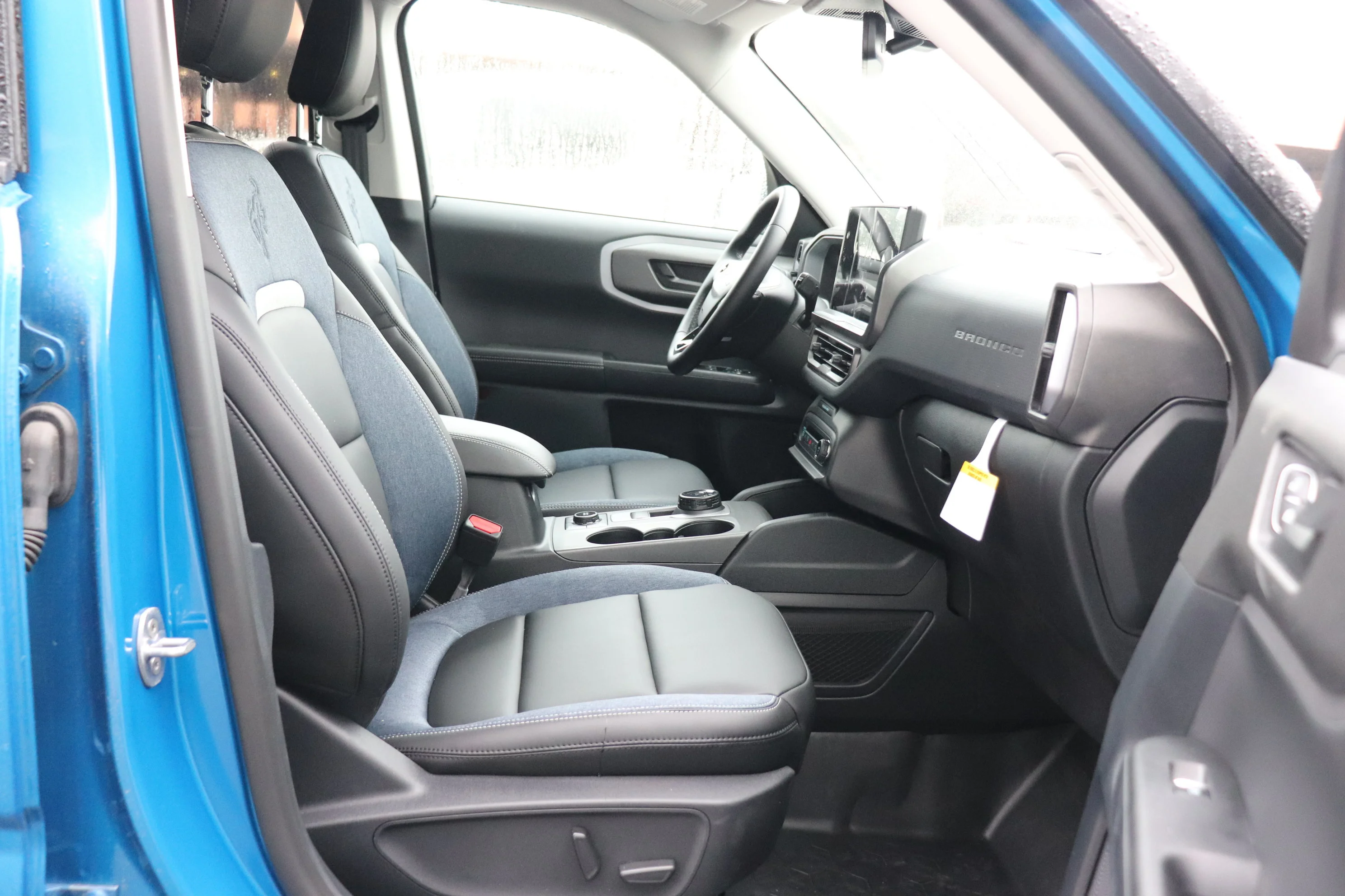 New 2026 VELOCITY BLUE METALLIC Ford Outer Banks image 7