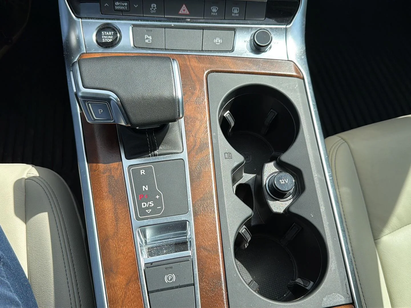Used 2023 Manhattan Gray Metallic Audi Premium image 16