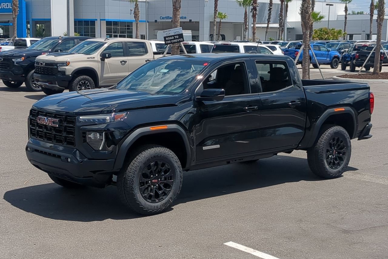 2026 GMC Canyon 2WD Elevation Crew Cab Short Box's photo
