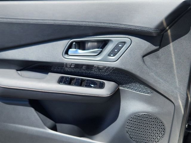 New 2023 Gray Nissan EVOLVE+ image 13