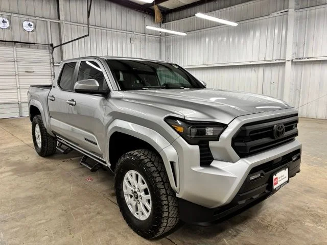 Used 2025 Silver Toyota SR5 image 1