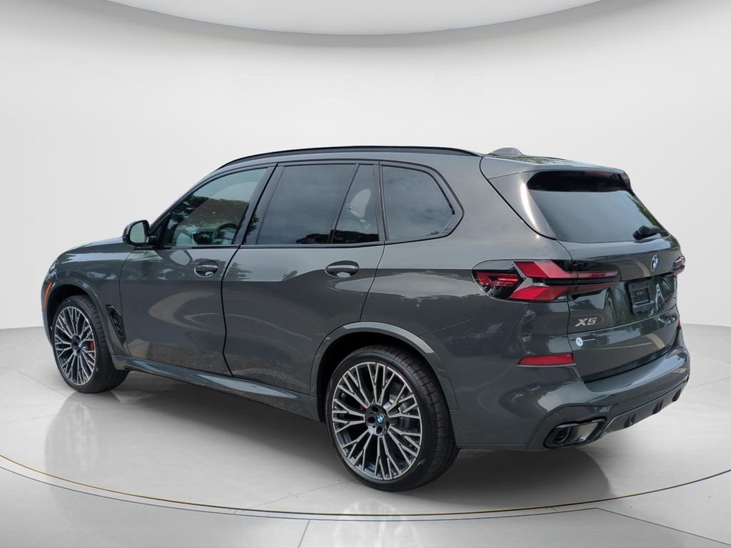New 2026 Dravit Grey Metallic BMW xDrive40i image 6