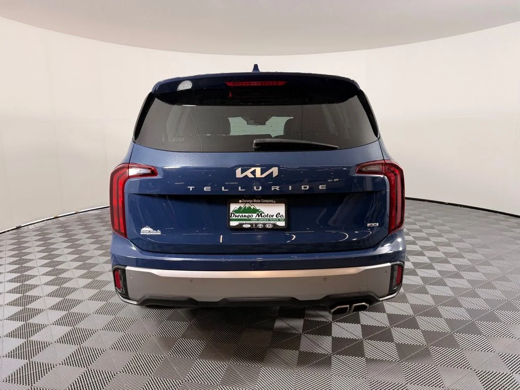 Certified Used 2025 Black Kia S image 10