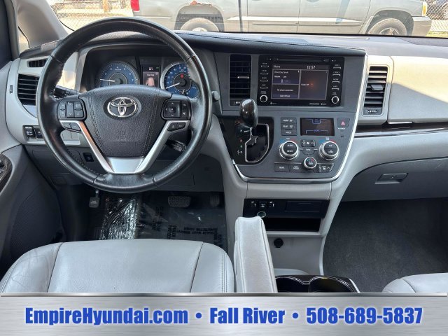 Used 2018 Midnight Black Metallic Toyota XLE image 9